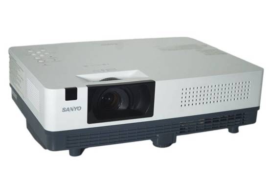 Projektor SANYO PLC-XK2600 2600LUM 2000:1 D-SUB 1024x768 470h