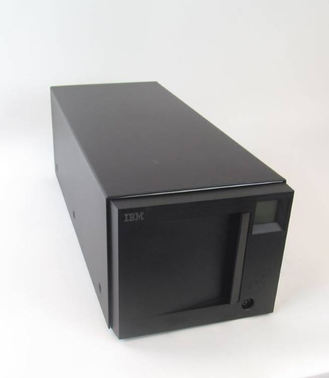 IBM 3581-H17 ULTRIUM TAPE AUTOLOADER NAPĘD TAŚMOWY