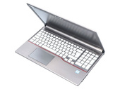 Fujitsu Lifebook E756 BN I5-6300U 8GB/512GB SATA SSD 1920x1080 Klasa C Brak systemu SN: DSET043161