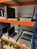 Laptopy Apple A1226 A1286 A1297 A1278 Pakiet 19 szt. Klasa C na części