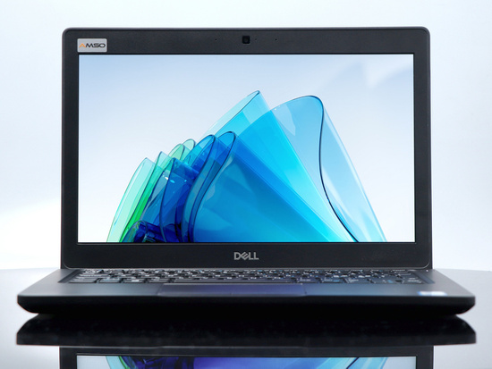 Dell Latitude 5290 i5-8250U 16GB 480GB SSD 1366x768 Klasa A Windows 11 Home + Plecak Amso Frisk + Mysz + Podstawka pod laptopa